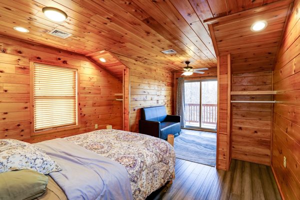 pocono-cabin-rental-Lenape-Lodge-031
