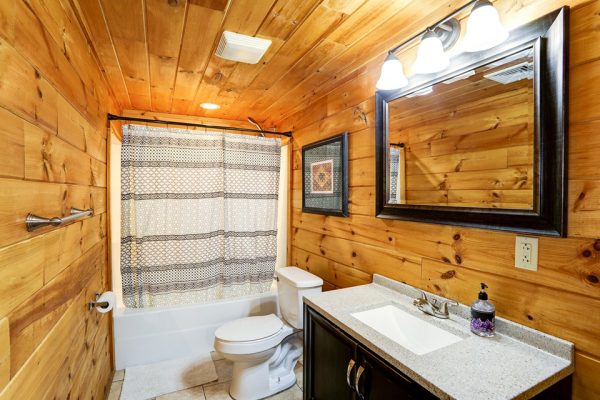 pocono-cabin-rental-Lenape-Lodge-043