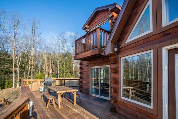 pocono-cabin-rental-Lenape-Lodge-047