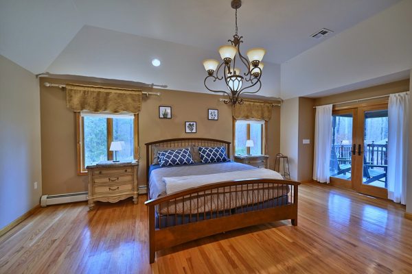 Large Pocono Cabin Rentals. The Mansion is a large private Pocono cabin rental with sauna, hot tubs, private pond and more! Great rental for groups and families. Call or text with questions or to make a reservation: 215-803-5323